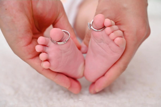 南平宝宝脸上长黑点